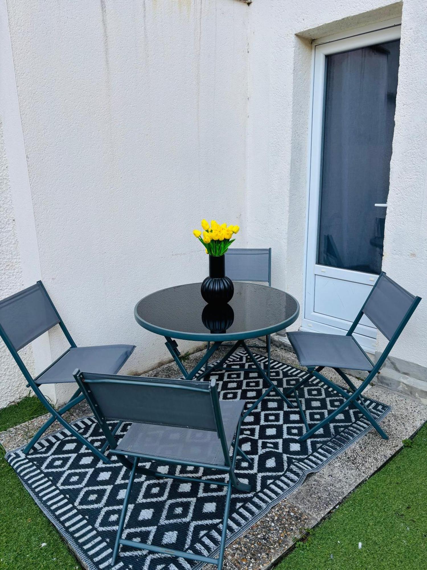 Petille En Champagne - 1 Chambre - Terrasse Epernay Luaran gambar